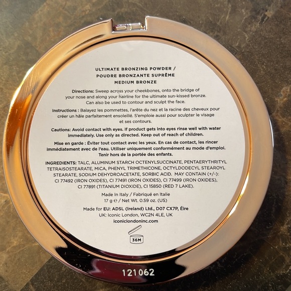 Iconic London Ultimate Bronzing Powder Medium Bronze ❤️❤️ - Picture 4 of 6